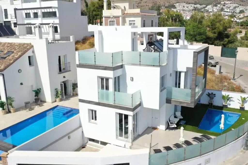 Villa Melissa เนร์คา ภายนอก รูปภาพ